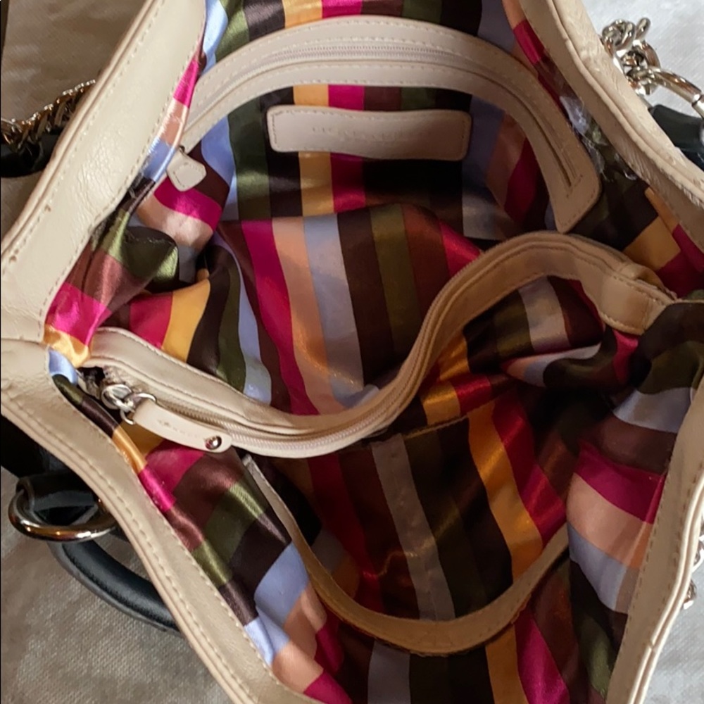 Purse - Picture 3 of 3